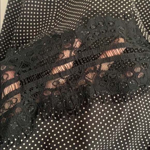 🌟 Ann Taylor Polka Dot Blouse Lace Deta… - Picture 5 of 6
